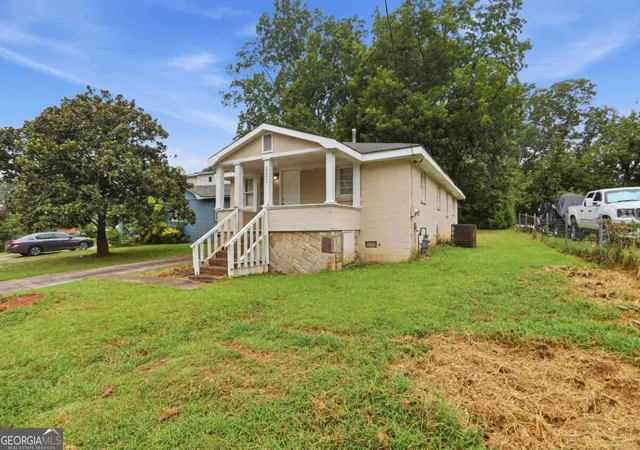 Photo 2 of Single family home for sale at 620 Gibbons Dr, Scottdale, GA 30079 | MLS# 10839615 | Listing updated on 2026-09-17