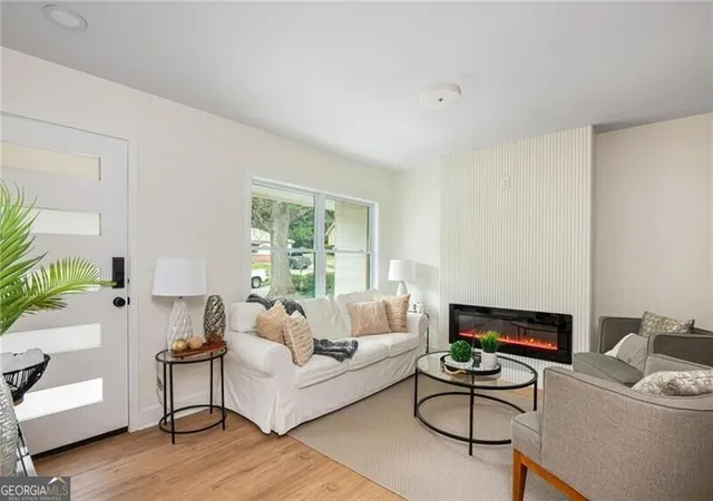 Photo 3 of Sale Pending at 2744 Marco Dr Nw, Atlanta, GA 30318 | MLS# 10843236 | Listing updated on 2026-10-12