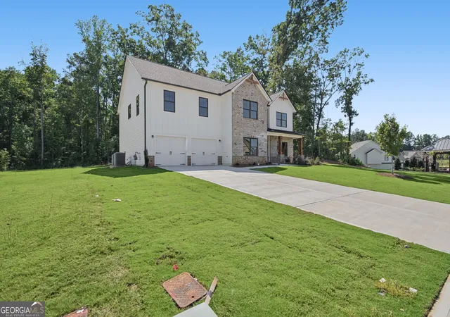 Photo 3 of Single family home for sale at 4684 Cooling Water Cir Sw, Powder Springs, GA 30127 | MLS# 10799721 | Listing updated on 2026-09-24
