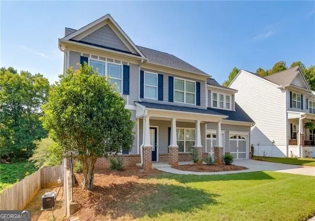 Photo 3 of Single family home for sale at 4236 Suwanee Brk Ct, Buford, GA 30518 | MLS# 10853240 | Listing updated on 2026-10-09