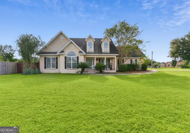 Photo 2 of Sale Pending at 218 Water Dr, Brunswick, GA 31523 | MLS# 10849908 | Listing updated on 2026-10-02