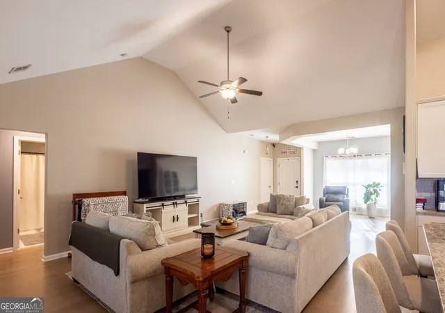 Photo 4 of Single family home for sale at 112 Larsen Ct, Kingsland, GA 31548 | MLS# 10851165 | Listing updated on 2026-10-06