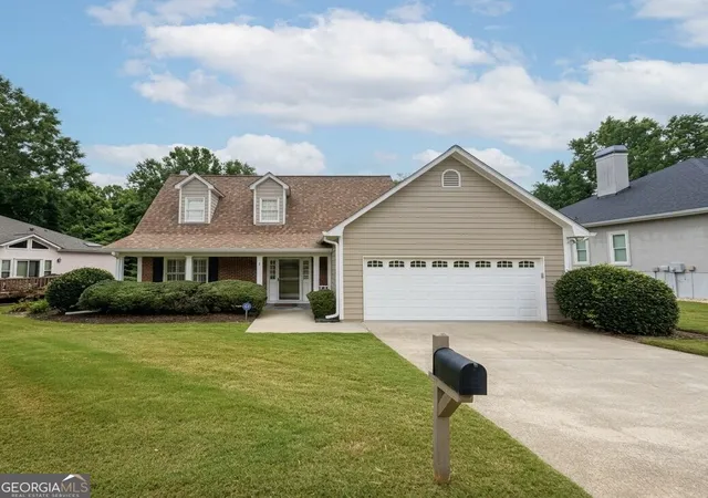 Photo 1 of Single family home for sale at 215 Brittany Chase, Fayetteville, GA 30214 | MLS# 10837121 | Listing updated on 2026-09-10