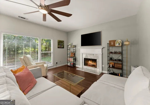 Photo 3 of Single family home for sale at 6280 Clear Spring Ln, Flowery Branch, GA 30542 | MLS# 10844235 | Listing updated on 2026-09-25