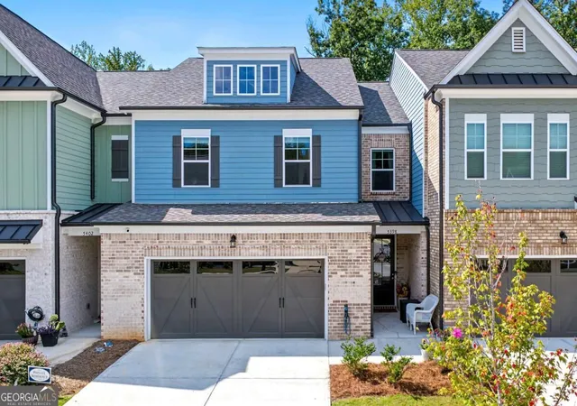 Photo 1 of Townhouse for sale at 5398 Gray Birch Bnd, Flowery Branch, GA 30542 | MLS# 10842280 | Listing updated on 2026-09-23