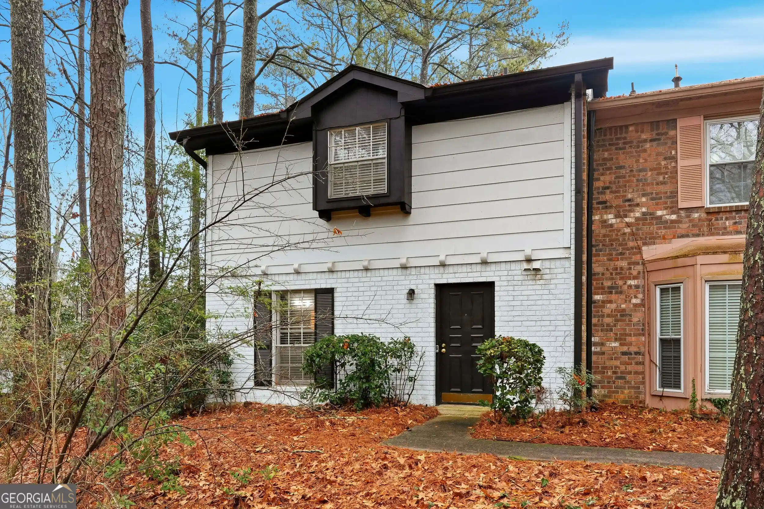 Listing Photo 1 - Condo for sale in 754 Gdn Vw Dr located at 754 Gdn Vw Dr, Stone Mountain, GA 30083 - Unit 754 Garden View Dr
