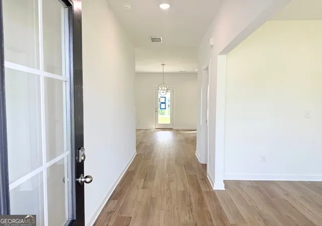 Photo 3 of Single family home for sale at 140 Cochin Dr, Statham, GA 30666 | MLS# 10850639 | Listing updated on 2026-10-04