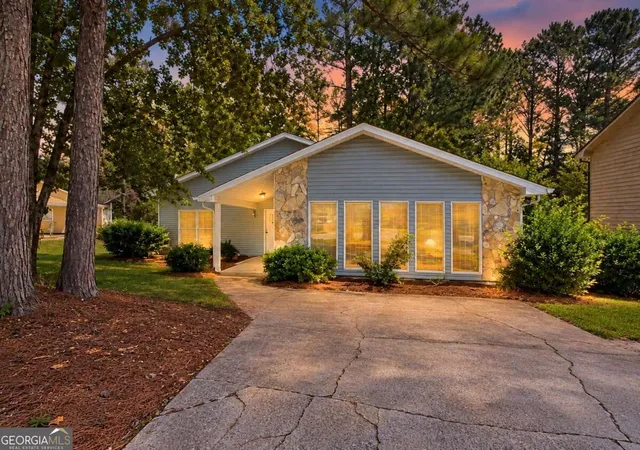 Photo 1 of Single family home for sale at 6260 Mozart Dr, Riverdale, GA 30296 | MLS# 10846144 | Listing updated on 2026-10-11