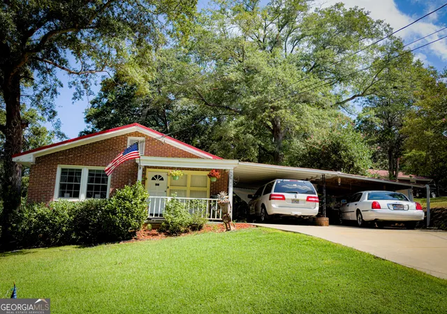 Photo 1 of Single family home for sale at 62 Oak St, Elberton, GA 30635 | MLS# 10841100 | Listing updated on 2026-09-20