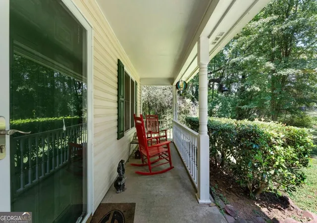 Photo 2 of Sale Pending at 49 Widgeon Way, Cartersville, GA 30120 | MLS# 10841651 | Listing updated on 2026-09-11