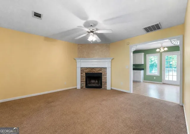 Photo 3 of Sale Pending at 49 Widgeon Way, Cartersville, GA 30120 | MLS# 10841651 | Listing updated on 2026-09-11
