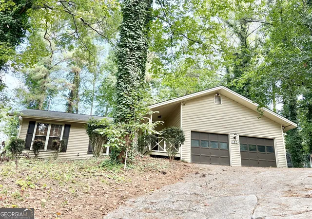 Photo 2 of Single family home for sale at 120 Wilhelmina Dr, Ellenwood, GA 30294 | MLS# 10851602 | Listing updated on 2026-10-08