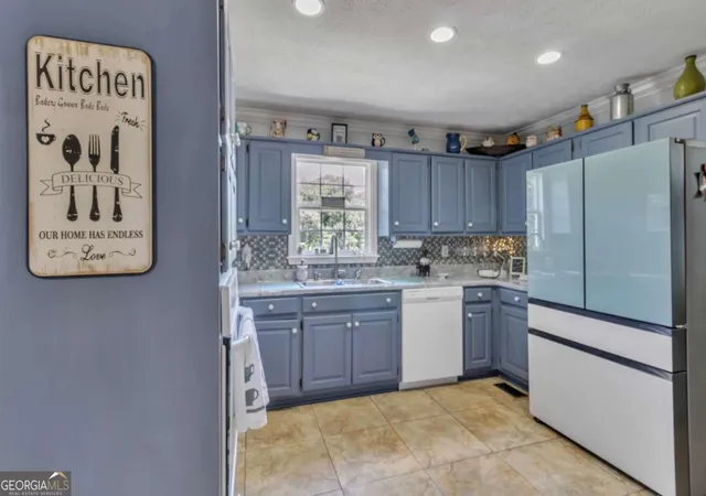 Photo 2 of Single family home for sale at 3105 Navajo Circle, Gainesville, GA 30501 | MLS# 10781590 | Listing updated on 2026-10-07