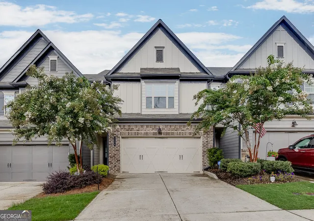 Photo 1 of Townhouse for sale at 5634 Parkview Ln, Flowery Branch, GA 30542 | MLS# 10840569 | Listing updated on 2026-09-18
