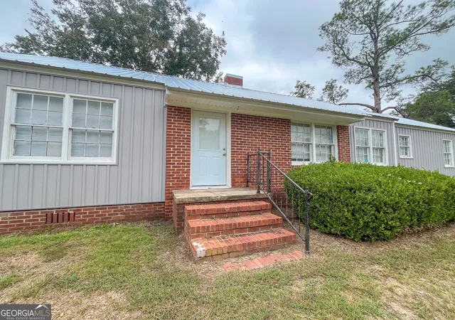 Photo 2 of Sale Pending at 2833 Idylwild Dr, Wrightsville, GA 31096 | MLS# 10852660 | Listing updated on 2026-10-02