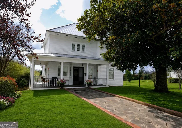 Photo 1 of Single family home for sale at 115 Greenville St, Newnan, GA 30263 | MLS# 10838590 | Listing updated on 2026-09-16