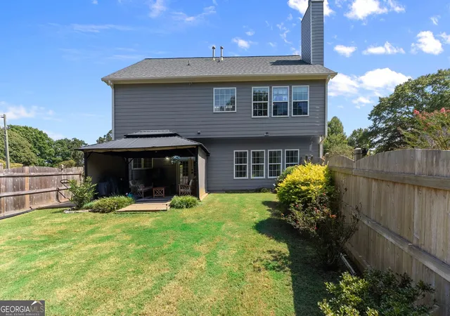 Photo 3 of Single family home for sale at 6104 Saddlehorse Dr, Flowery Branch, GA 30542 | MLS# 10853713 | Listing updated on 2026-10-08