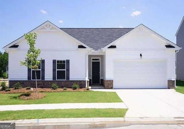 Photo 3 of Single family home for sale at 647 Graham Campbell Ln, Statham, GA 30666 | MLS# 10843747 | Listing updated on 2026-09-13