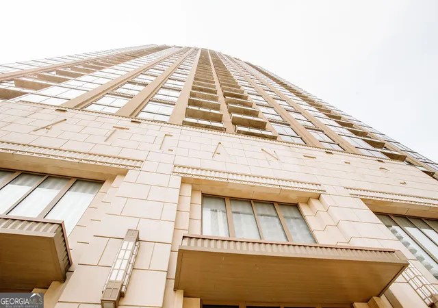 Photo 3 of Condo for sale at 270 17th Street Nw #3804, Atlanta, GA 30363 | MLS# 10837034 | Listing updated on 2026-09-24