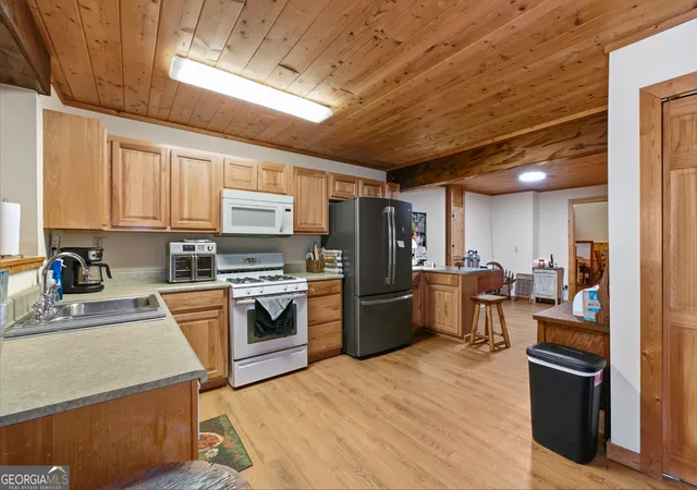Photo 4 of Single family home for sale at 215 Dunnmill Crk Rd, Blue Ridge, GA 30513 | MLS# 10805012 | Listing updated on 2026-09-11