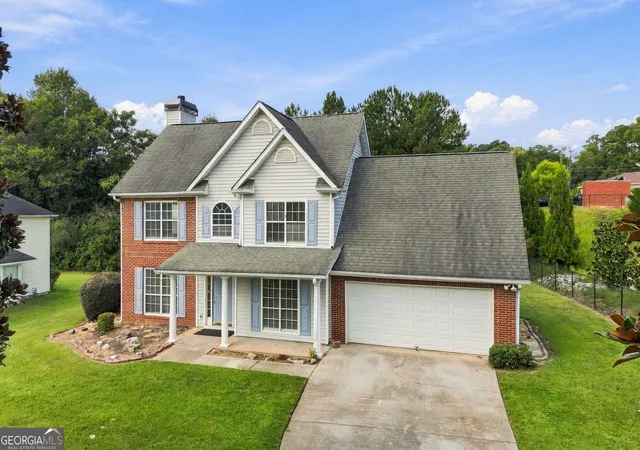 Photo 3 of Single family home for sale at 40 Summer Leigh Dr, Stockbridge, GA 30281 | MLS# 10853232 | Listing updated on 2026-10-09
