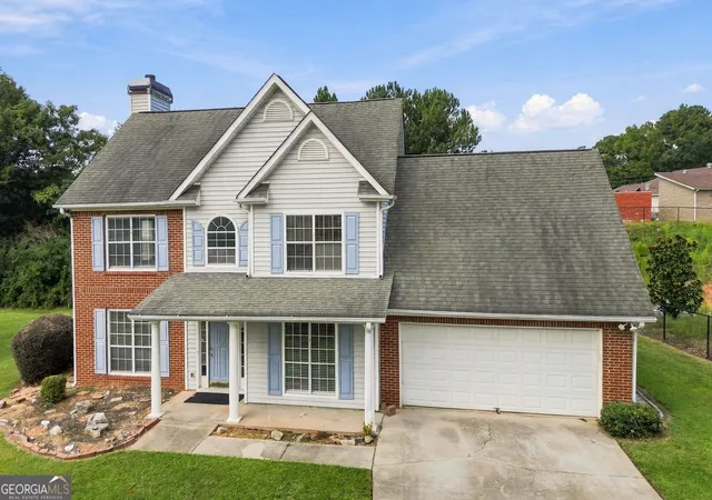 Photo 4 of Single family home for sale at 40 Summer Leigh Dr, Stockbridge, GA 30281 | MLS# 10853232 | Listing updated on 2026-10-09