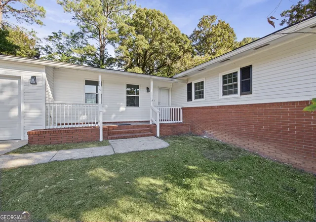 Photo 1 of Single family home for sale at 114 Forest Hl Dr, Warner Robins, GA 31088 | MLS# 10880829 | Listing updated on 2026-10-29