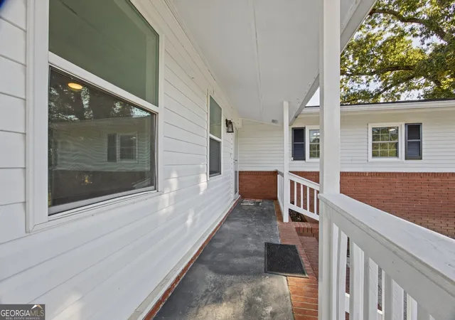 Photo 2 of Single family home for sale at 114 Forest Hl Dr, Warner Robins, GA 31088 | MLS# 10880829 | Listing updated on 2026-10-29