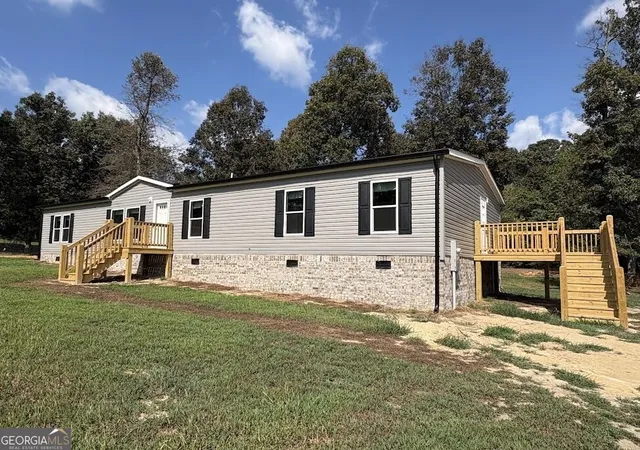 Photo 2 of Manufactured home for sale at 97 Trinity Ct, Royston, GA 30662 | MLS# 10847593 | Listing updated on 2026-09-23