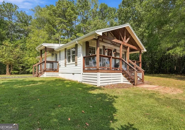 Photo 2 of Single family home for sale at 505 Cedar Crk Rd Nw, Cartersville, GA 30121 | MLS# 10848017 | Listing updated on 2026-09-17