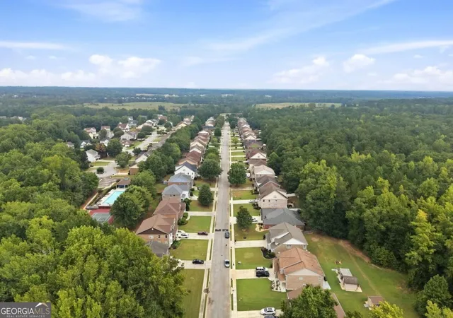 Photo 4 of Single family home for sale at 1330 Ethans Way, Mcdonough, GA 30252 | MLS# 10851317 | Listing updated on 2026-10-08