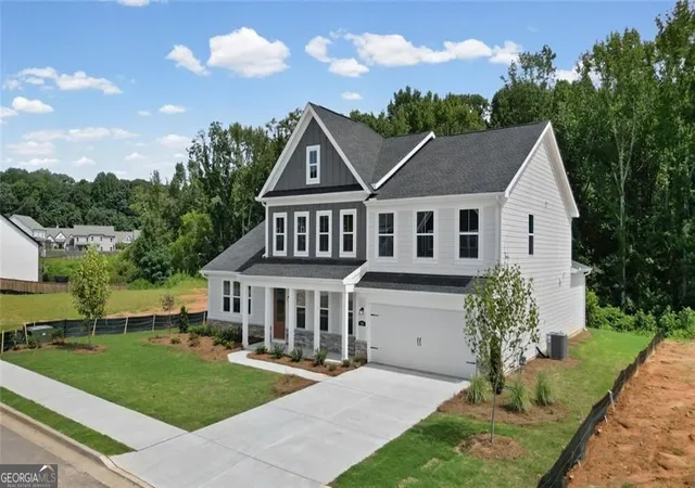Photo 3 of Single family home for sale at 159 Hidden Fields Wy, Hoschton, GA 30548 | MLS# 10823775 | Listing updated on 2026-10-07