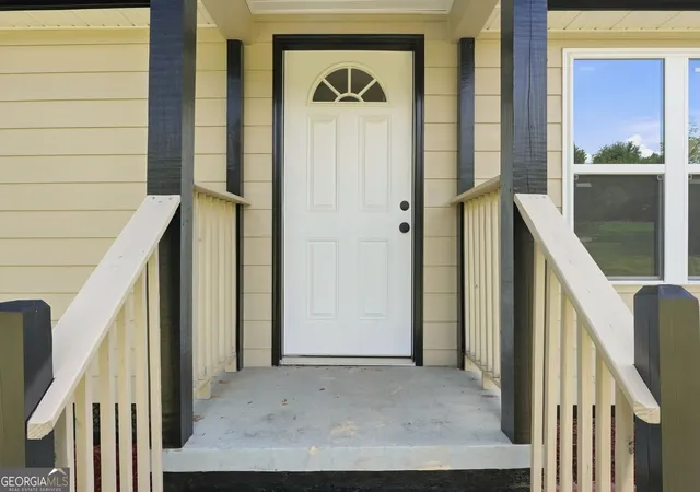 Photo 4 of Single family home for sale at 1061 Highway 3 N, Hampton, GA 30228 | MLS# 10853364 | Listing updated on 2026-10-09