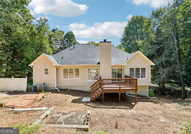 Photo 4 of Single family home for sale at 6608 Windbrook Way, Flowery Branch, GA 30542 | MLS# 10853672 | Listing updated on 2026-10-09