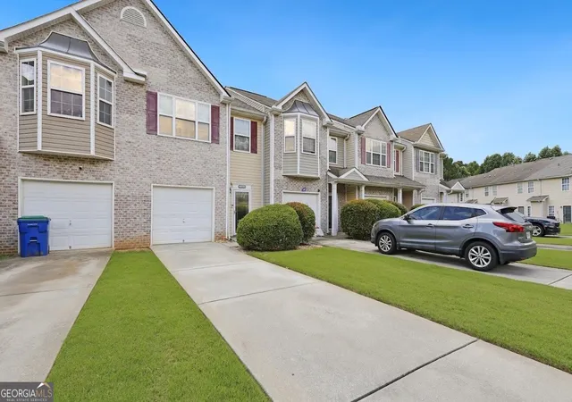 Photo 3 of Townhouse for sale at 4908 Sierra Way, South Fulton, GA 30349 | MLS# 10838125 | Listing updated on 2026-09-16