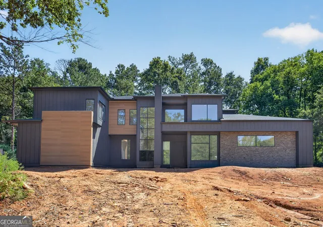 Single family home for sale at 7060 Bells Way, Fairburn, GA 30213 | MLS# 10848889