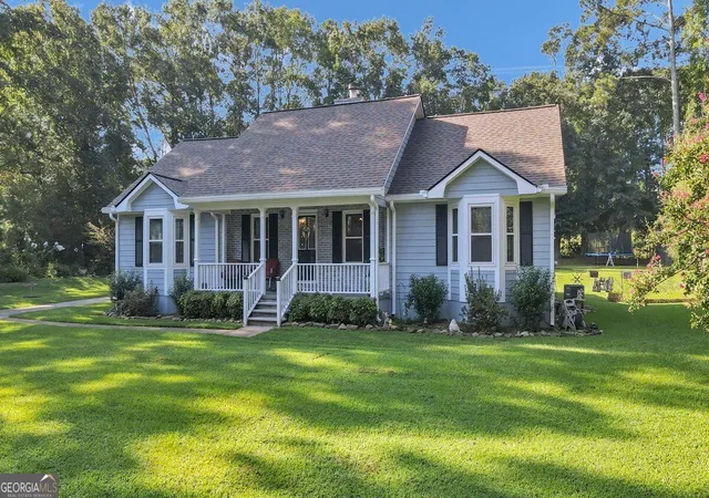 Photo 3 of Single family home for sale at 145 Earlygold St, Mcdonough, GA 30253 | MLS# 10828832 | Listing updated on 2026-10-06