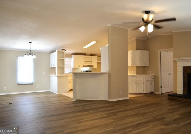 Photo 2 of Manufactured home for sale at 572 Atkinson Rd, Byron, GA 31008 | MLS# 10844370 | Listing updated on 2026-09-11