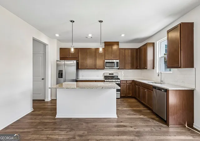 Photo 2 of Single family home for sale at 3963 Alderstone Dr, Flowery Branch, GA 30542 | MLS# 10835000 | Listing updated on 2026-10-06