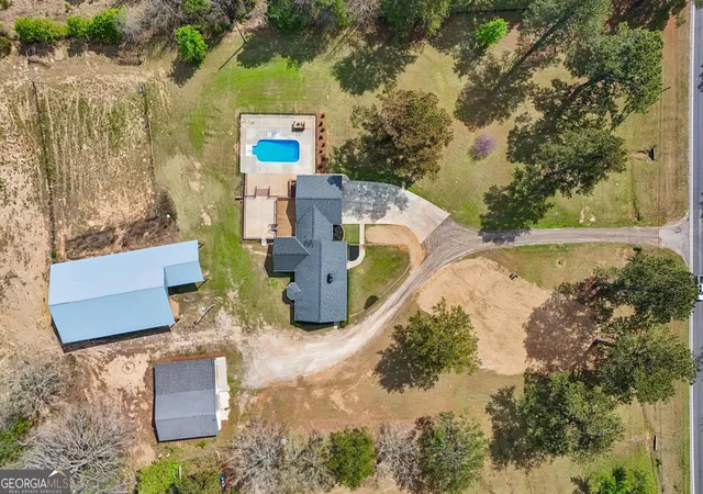 Photo 3 of Single family home for sale at 9902 Highway 16, Senoia, GA 30276 | MLS# 10839863 | Listing updated on 2026-09-18