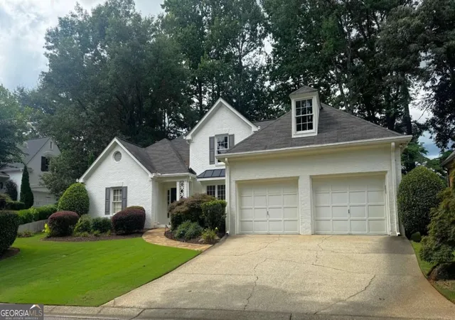 Photo 2 of Single family home for sale at 4505 Woodhaven Ne, Marietta, GA 30067 | MLS# 10851023 | Listing updated on 2026-10-07