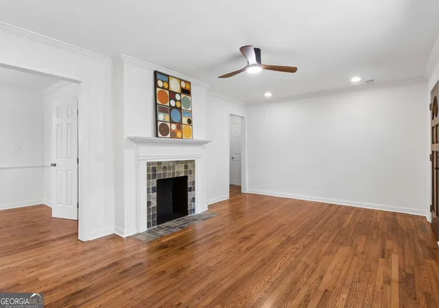 Photo 3 of Single family home for sale at 418 Shannon Dr Sw, Atlanta, GA 30310 | MLS# 10812418 | Listing updated on 2026-09-01