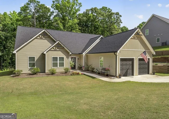 Photo 2 of Single family home for sale at 112 Bunting Ct, Monticello, GA 31064 | MLS# 10794853 | Listing updated on 2026-09-23