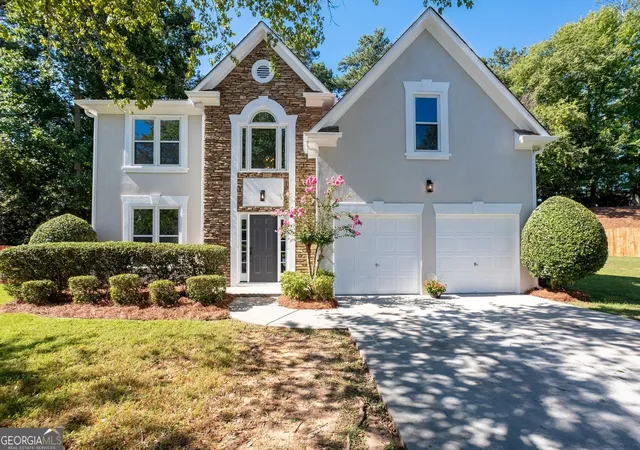 Photo 1 of Single family home for sale at 2960 Saddlebrook Glen Dr, Cumming, GA 30041 | MLS# 10840334 | Listing updated on 2026-09-27