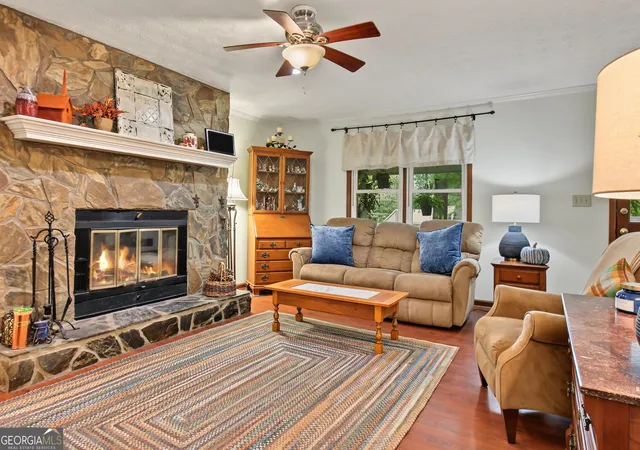 Photo 4 of Single family home for sale at 100 Hillside Dr, Fayetteville, GA 30214 | MLS# 10852459 | Listing updated on 2026-09-24