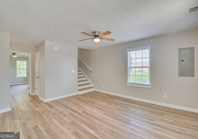 Photo 4 of Single family home for sale at 1807 Old Savannah Rd, Augusta, GA 30901 | MLS# 10880050 | Listing updated on 2026-10-28