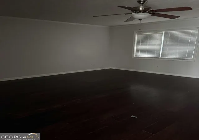 Photo 4 of Townhouse for sale at 330 Winding River Dr #G, Sandy Springs, GA 30350 | MLS# 10843889 | Listing updated on 2026-09-11