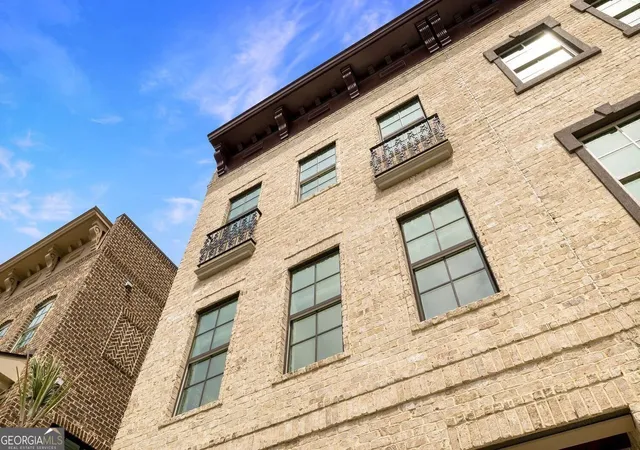 Photo 3 of Townhouse for sale at 359 Chatooga Ln, Savannah, GA 31401 | MLS# 10846444 | Listing updated on 2026-10-08