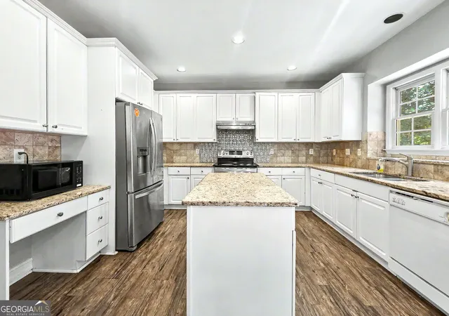 Photo 4 of Single family home for sale at 4334 Catamount Dr Sw, Lilburn, GA 30047 | MLS# 10825320 | Listing updated on 2026-10-10