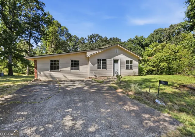 Photo 1 of Single family home for sale at 106 Goss Rd, Clarkesville, GA 30523 | MLS# 10841900 | Listing updated on 2026-09-22